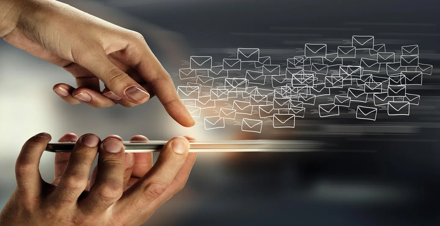 Gestão de mensagens e comunicação digital num computador